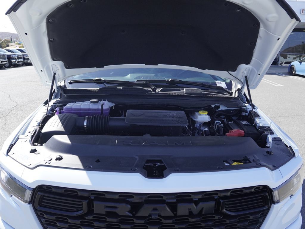 New 2026 RAM 1500 Express AWD/4WD image 35
