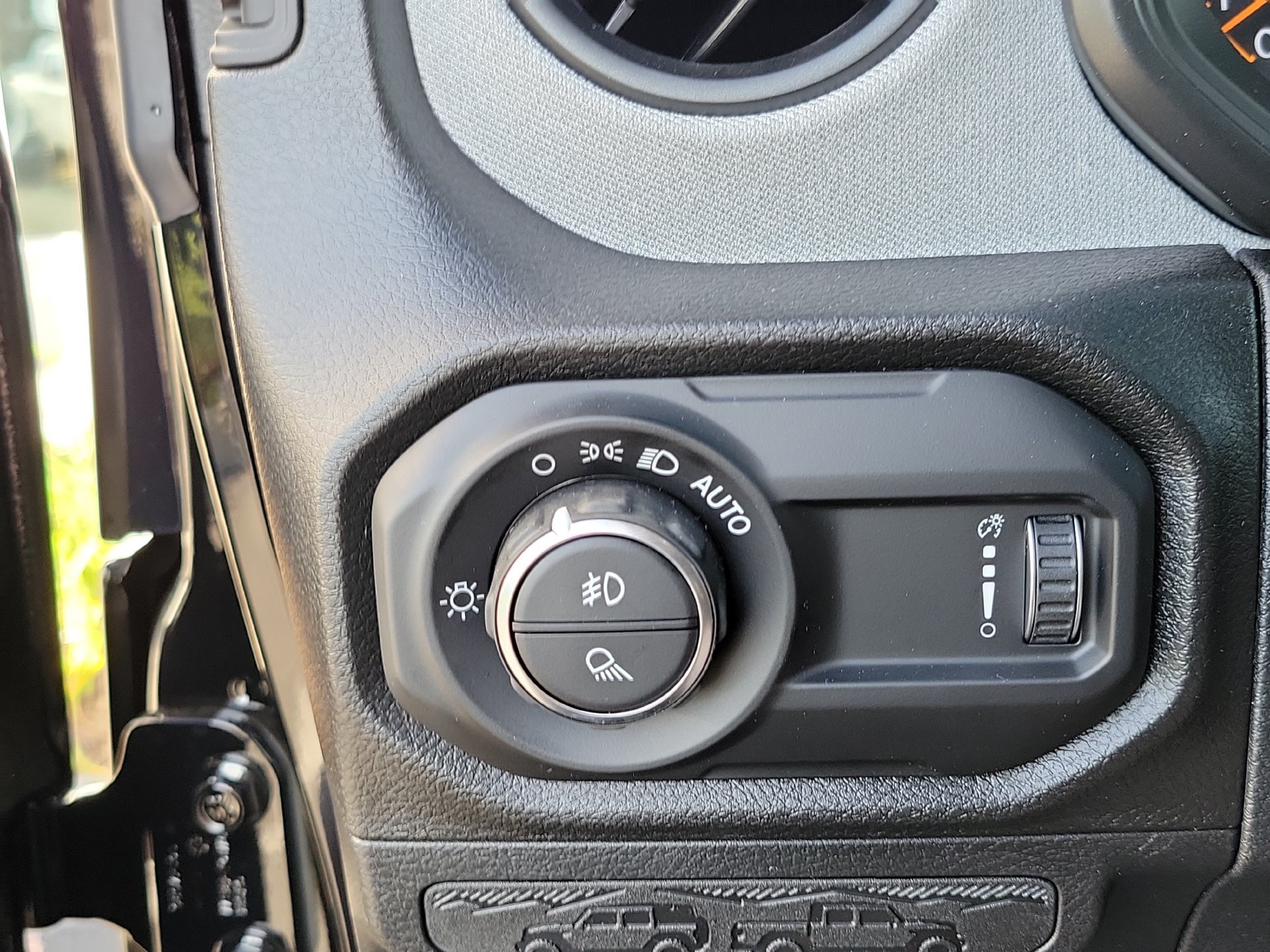 New 2026 Jeep Gladiator Mojave AWD/4WD image 13