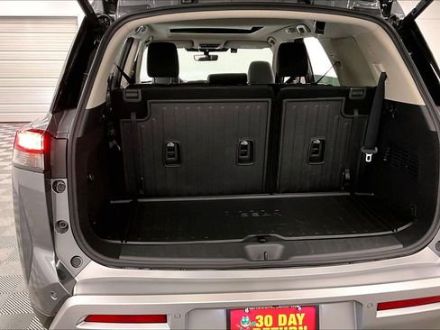 New 2025 Nissan Pathfinder Platinum w/ Lighting Package (N93) AWD/4WD image 42