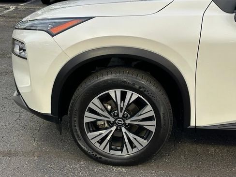 Used 2023 Nissan Rogue SV AWD/4WD image 7