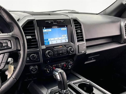 Used 2018 Ford F150 XLT w/ Equipment Group 302A Luxury image 6