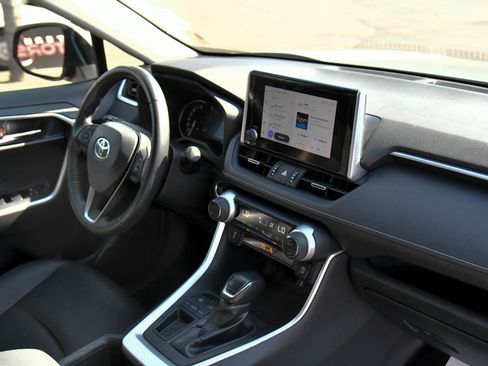 Used 2023 Toyota RAV4 XLE Premium FWD image 46