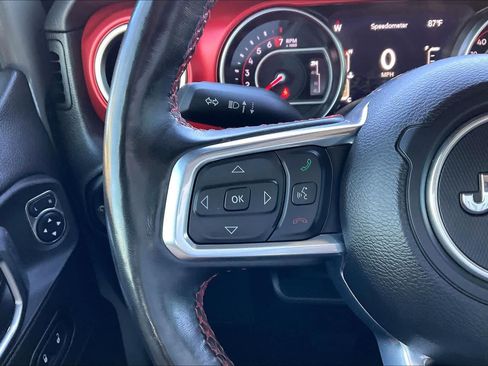 Used 2022 Jeep Gladiator Rubicon w/ Cold Weather Group AWD/4WD image 22