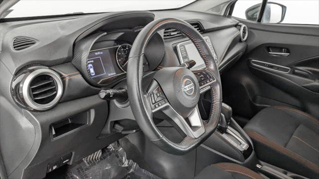 Used 2022 Nissan Versa SR FWD image 24