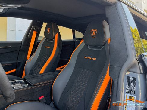 Used 2024 Lamborghini Urus Performante image 21