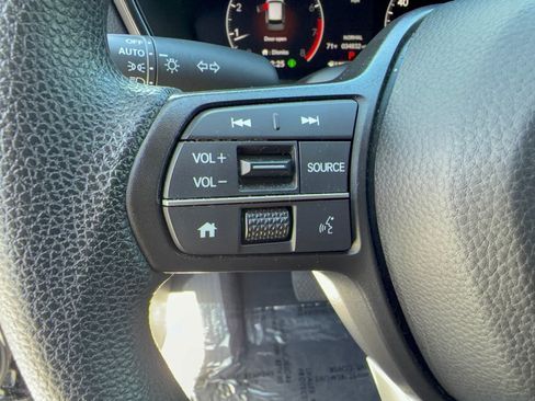 Used 2025 Honda CR-V LX image 18