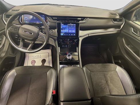 Used 2023 Jeep Grand Cherokee L Laredo image 21