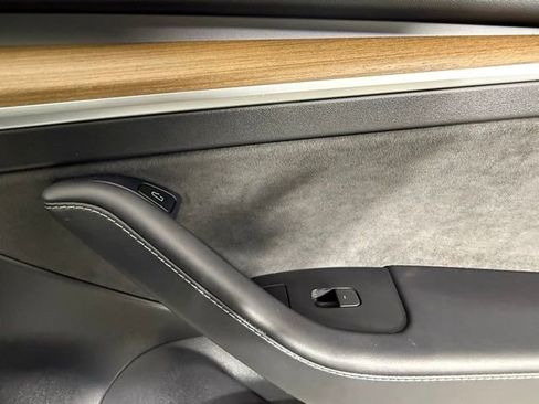 Used 2022 Tesla Model 3 Performance image 33