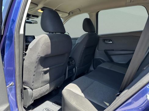 Certified 2022 Nissan Rogue SV FWD image 17