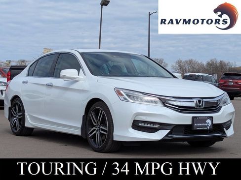 Used 2016 Honda Accord Touring image 1