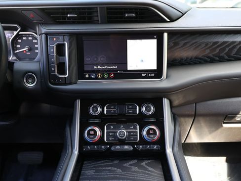 Used 2021 GMC Yukon XL Denali w/ Denali Premium Package AWD/4WD image 16