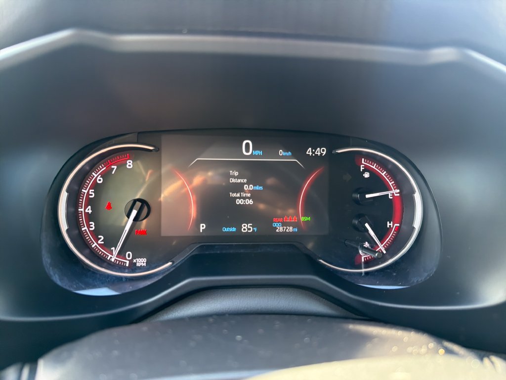 Used 2025 Toyota RAV4 XLE FWD image 19