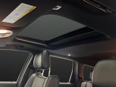 Used 2019 Jeep Grand Cherokee Limited AWD/4WD image 12
