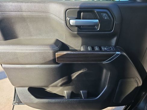 Used 2021 Chevrolet Silverado 1500 RST image 27