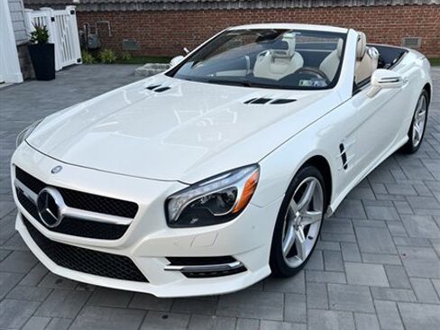 Used 2013 Mercedes-Benz SL 550 image 1