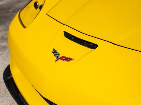 Used 2011 Chevrolet Corvette Z06 w/ Z07 Performance Package RWD image 23