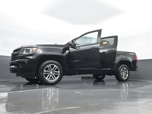 Used 2022 Chevrolet Colorado W/T w/ Custom Special Edition image 30