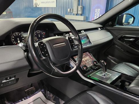 Used 2020 Land Rover Range Rover Evoque SE image 7