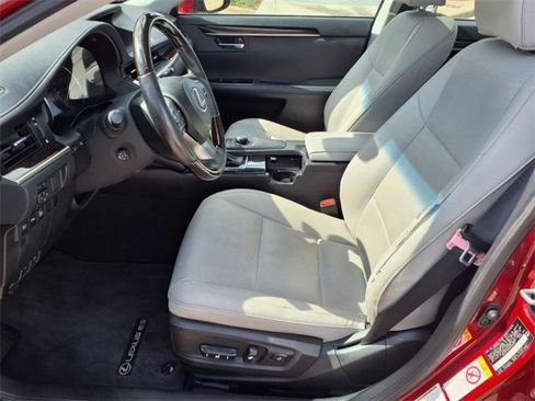Used 2017 Lexus ES 350 image 6