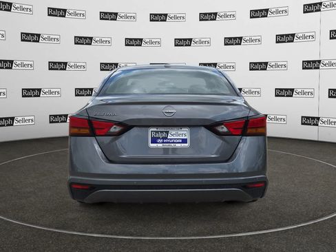 Used 2025 Nissan Altima 2.5 SV image 5