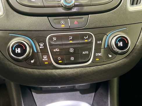 Used 2020 Chevrolet Malibu LT image 27