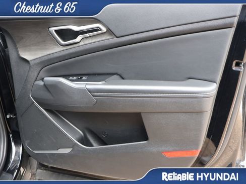 Used 2024 Kia Sportage X-Line w/ X-Line Premium Package image 9