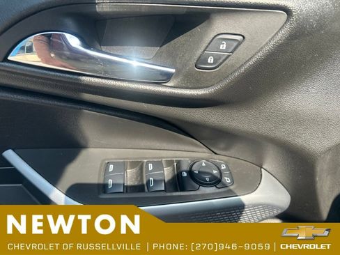 Used 2024 Chevrolet Trax LS FWD image 9