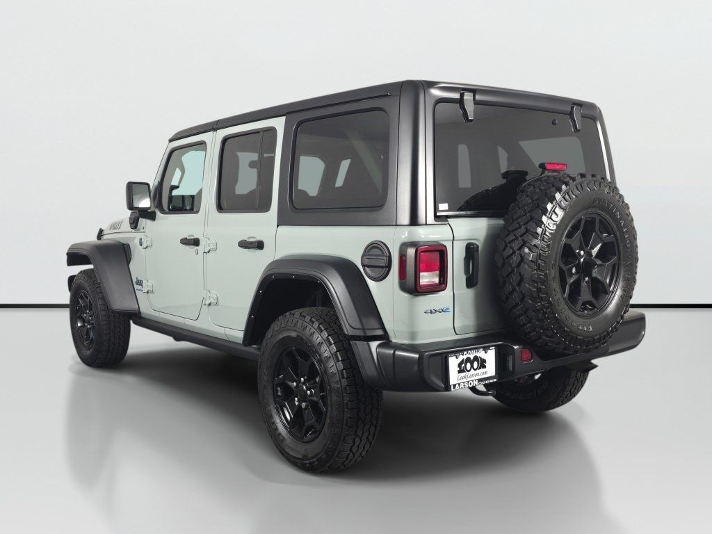Used 2023 Jeep Wrangler Unlimited AWD/4WD image 3