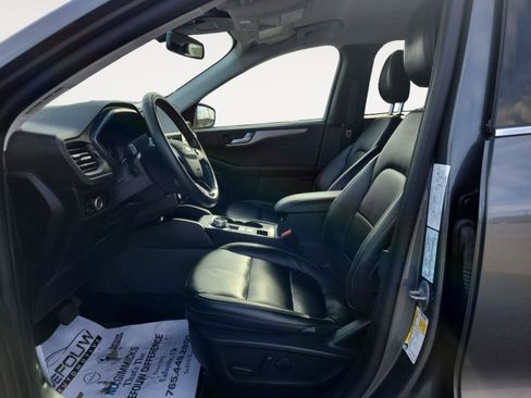 Used 2024 Ford Escape Platinum image 10