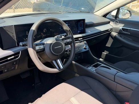 Used 2025 Hyundai Sonata SEL FWD image 5