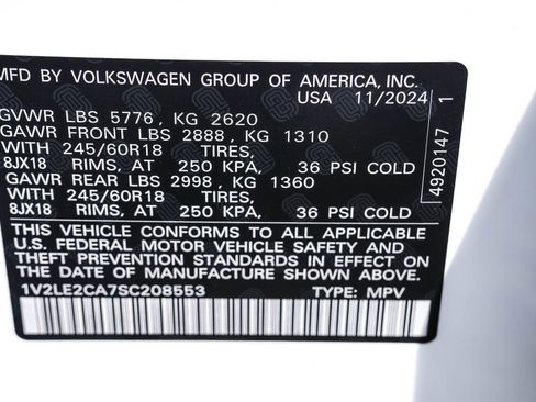 Certified 2025 Volkswagen Atlas Cross Sport SE image 40