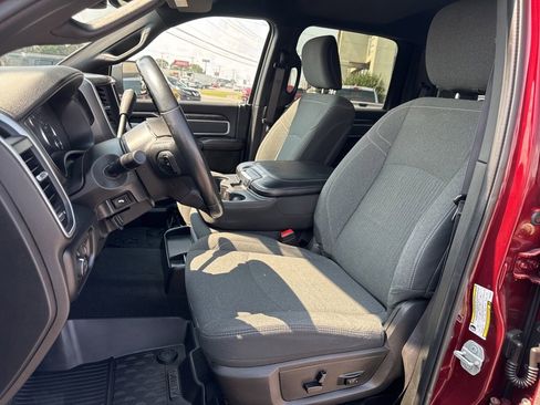 Used 2019 RAM 3500 Lone Star image 30