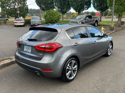 Used 2016 Kia Forte EX w/ EX Premium Technology Package FWD image 7