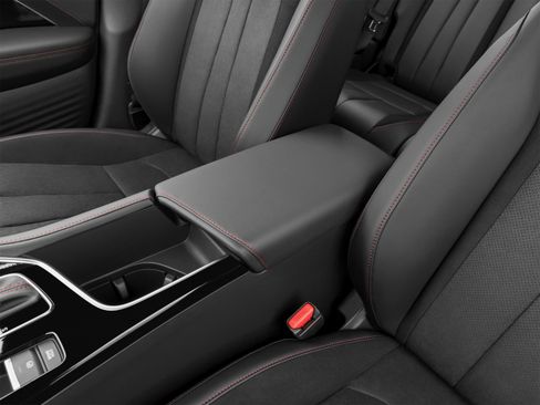 Certified 2025 Acura ADX AWD image 31