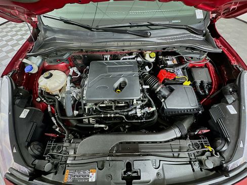 Used 2020 Ford Escape SE image 32