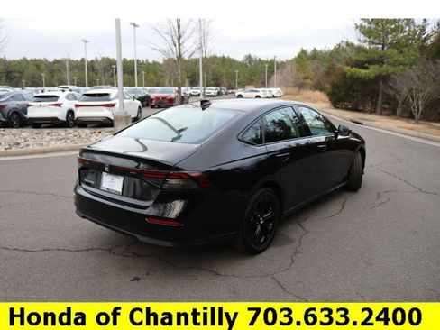 Used 2025 Honda Accord SE image 7