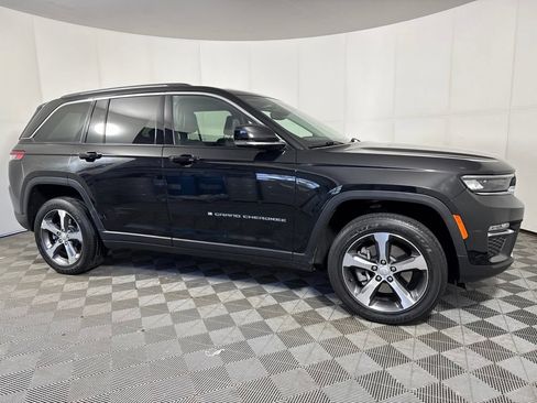 Used 2022 Jeep Grand Cherokee Limited 4xe AWD/4WD image 9