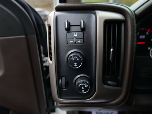 Used 2016 GMC Sierra 2500 Denali w/ Duramax Plus Package image 20