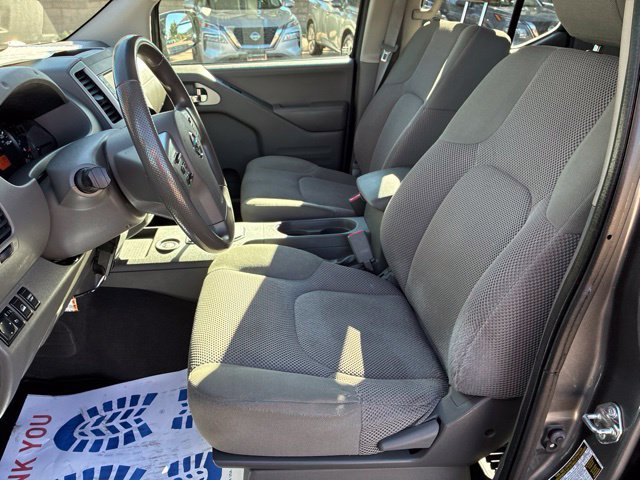 Used 2020 Nissan Frontier SV w/ Midnight Edition Floor Mats AWD/4WD image 14