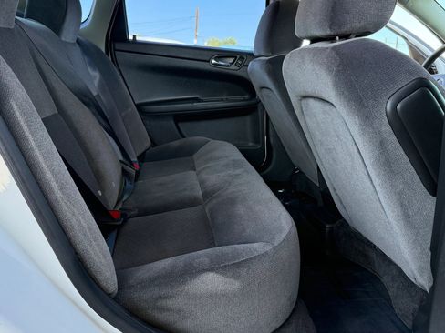 Used 2016 Chevrolet Impala Limited LS FWD image 13