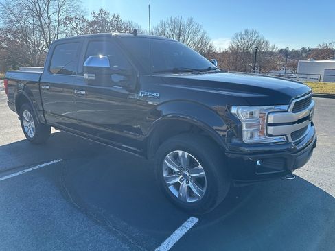 Used 2018 Ford F150 Platinum w/ Equipment Group 701A Luxury image 3