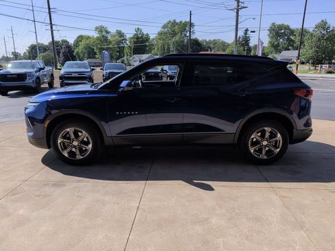 Used 2023 Chevrolet Blazer LT w/ Convenience Package FWD image 5