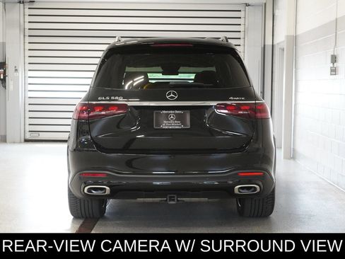 Used 2024 Mercedes-Benz GLS 580 4MATIC image 5