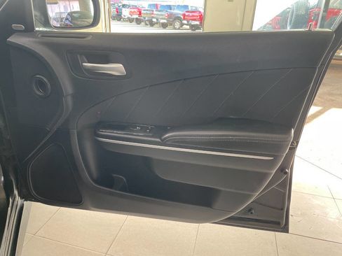 Used 2019 Dodge Charger GT image 25