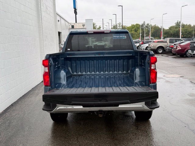 Used 2024 Chevrolet Silverado 1500 LT AWD/4WD image 11
