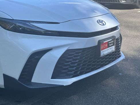 New 2026 Toyota Camry SE FWD image 12
