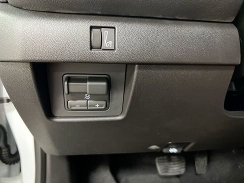 New 2026 Chevrolet Colorado LT w/ LT Convenience Package AWD/4WD image 19