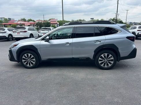 Used 2024 Subaru Outback Touring XT AWD/4WD image 4