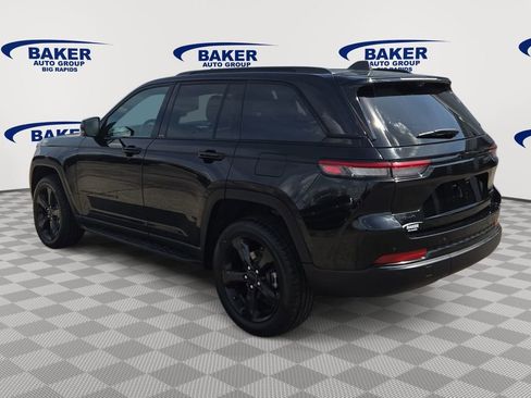 Used 2024 Jeep Grand Cherokee Limited w/ Luxury Tech Group II AWD/4WD image 7