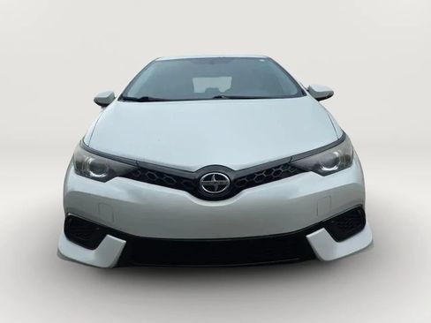 Used 2016 Scion iM FWD image 4